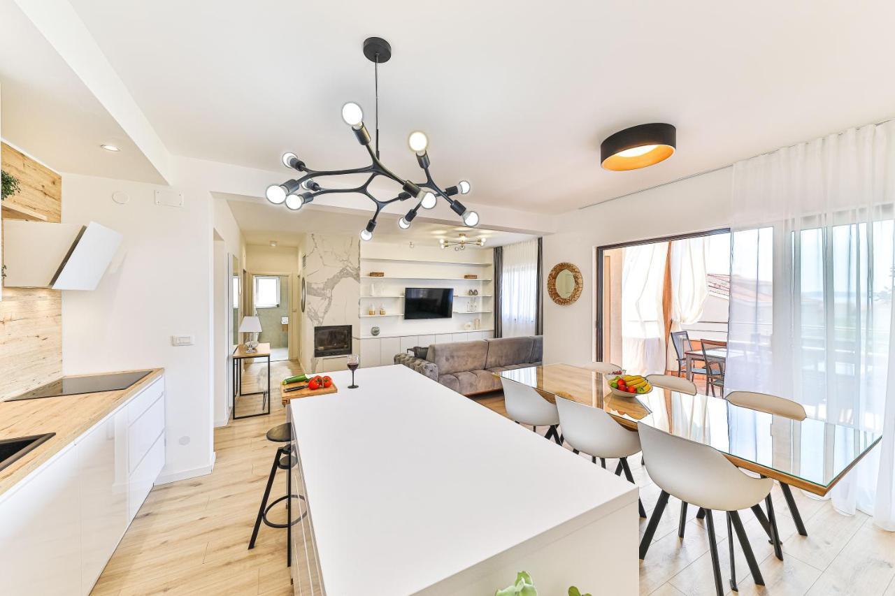 Apartmani Ana Kaštela Buitenkant foto