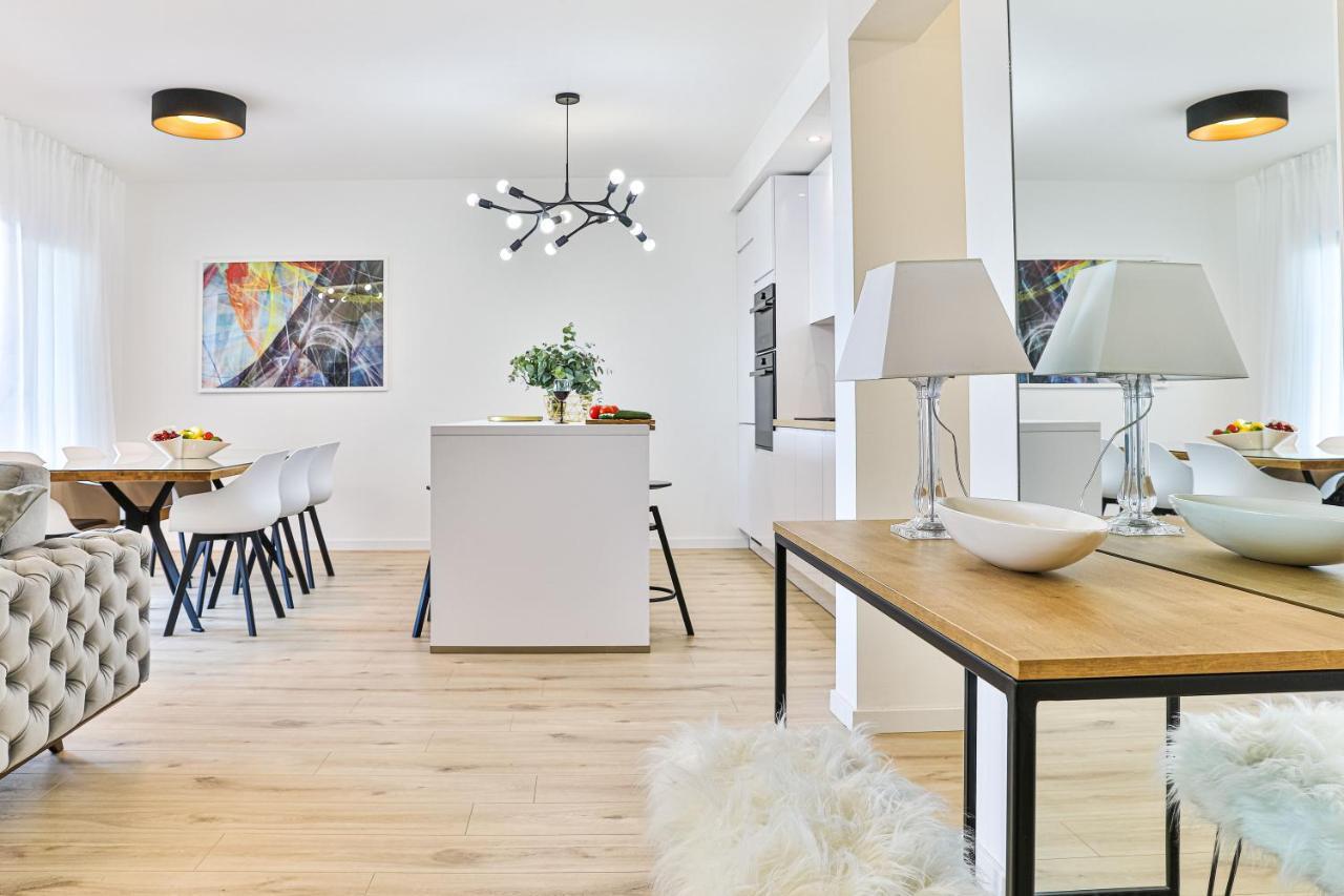 Apartmani Ana Kaštela Buitenkant foto