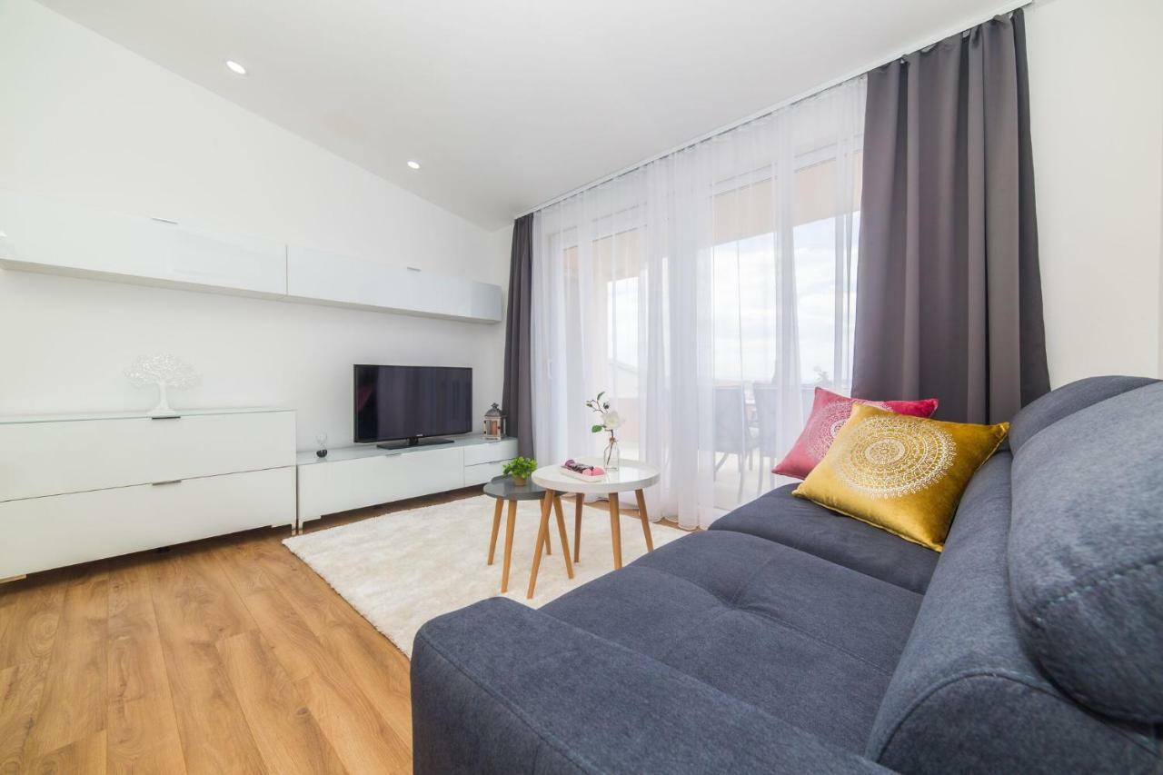 Apartmani Ana Kaštela Buitenkant foto