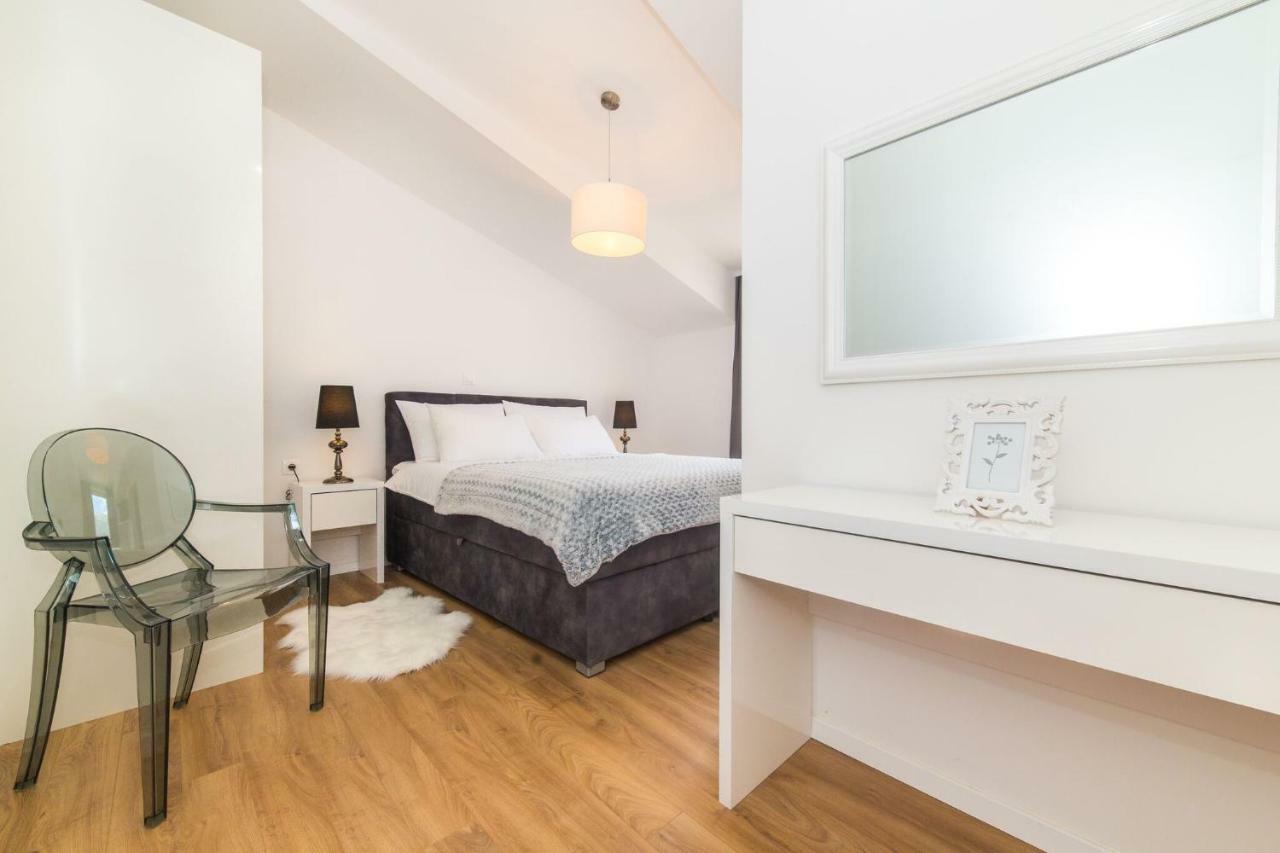 Apartmani Ana Kaštela Buitenkant foto
