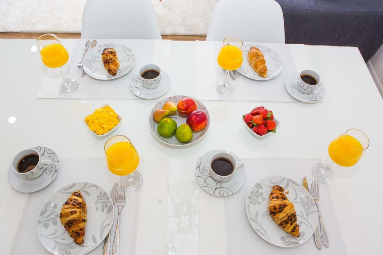 Apartmani Ana Kaštela Buitenkant foto