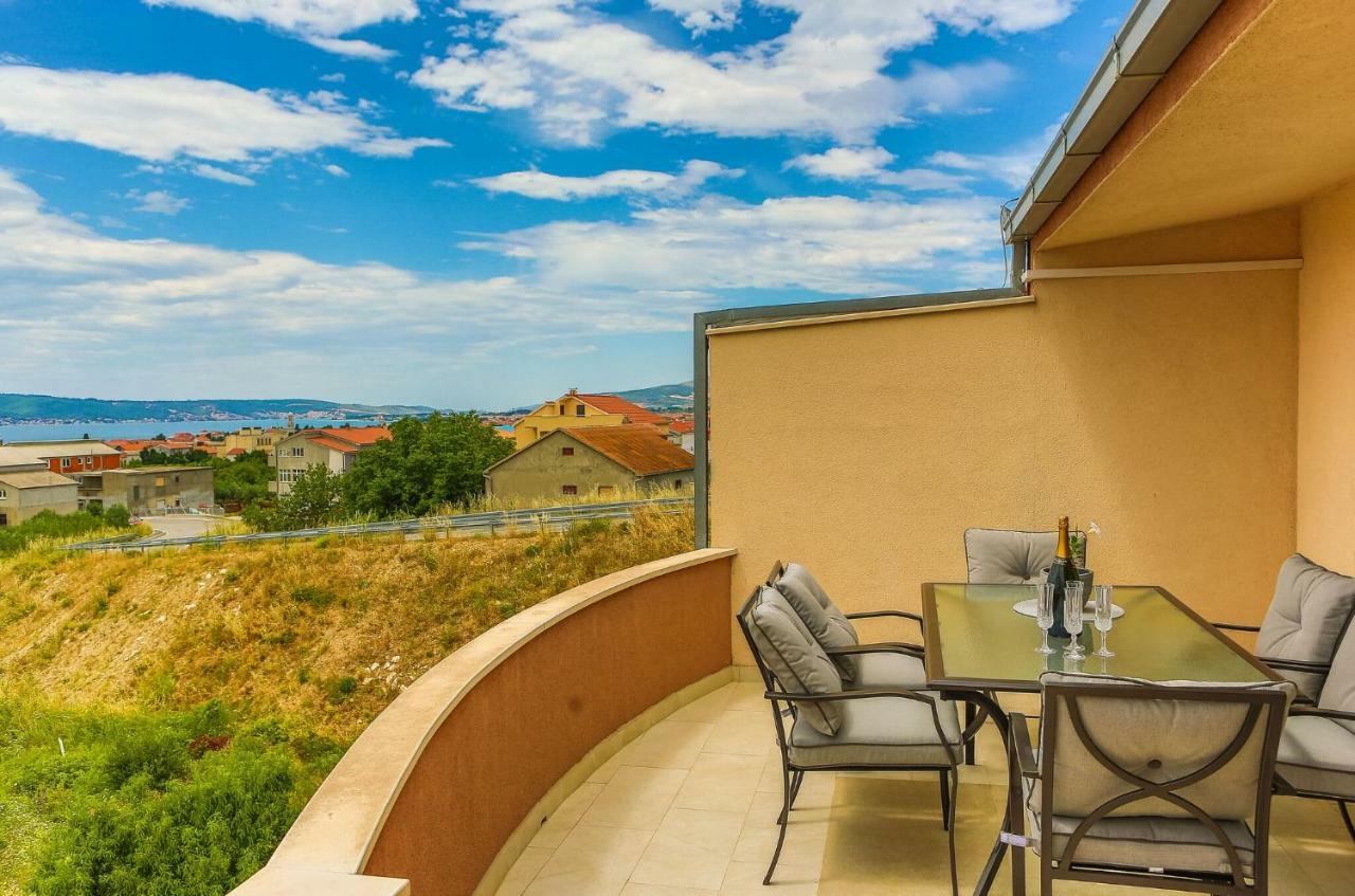 Apartmani Ana Kaštela Buitenkant foto