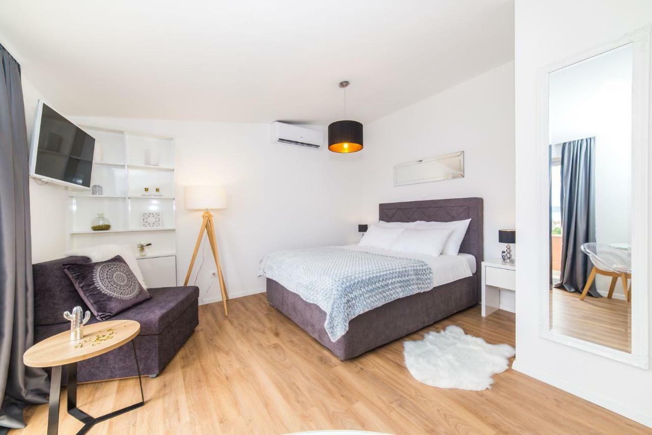 Apartmani Ana Kaštela Buitenkant foto