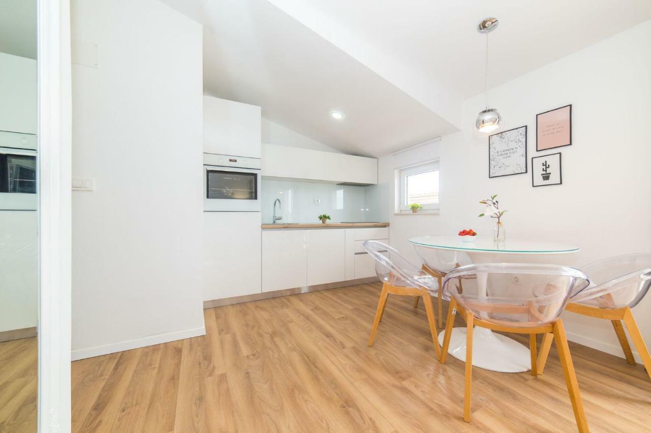 Apartmani Ana Kaštela Buitenkant foto