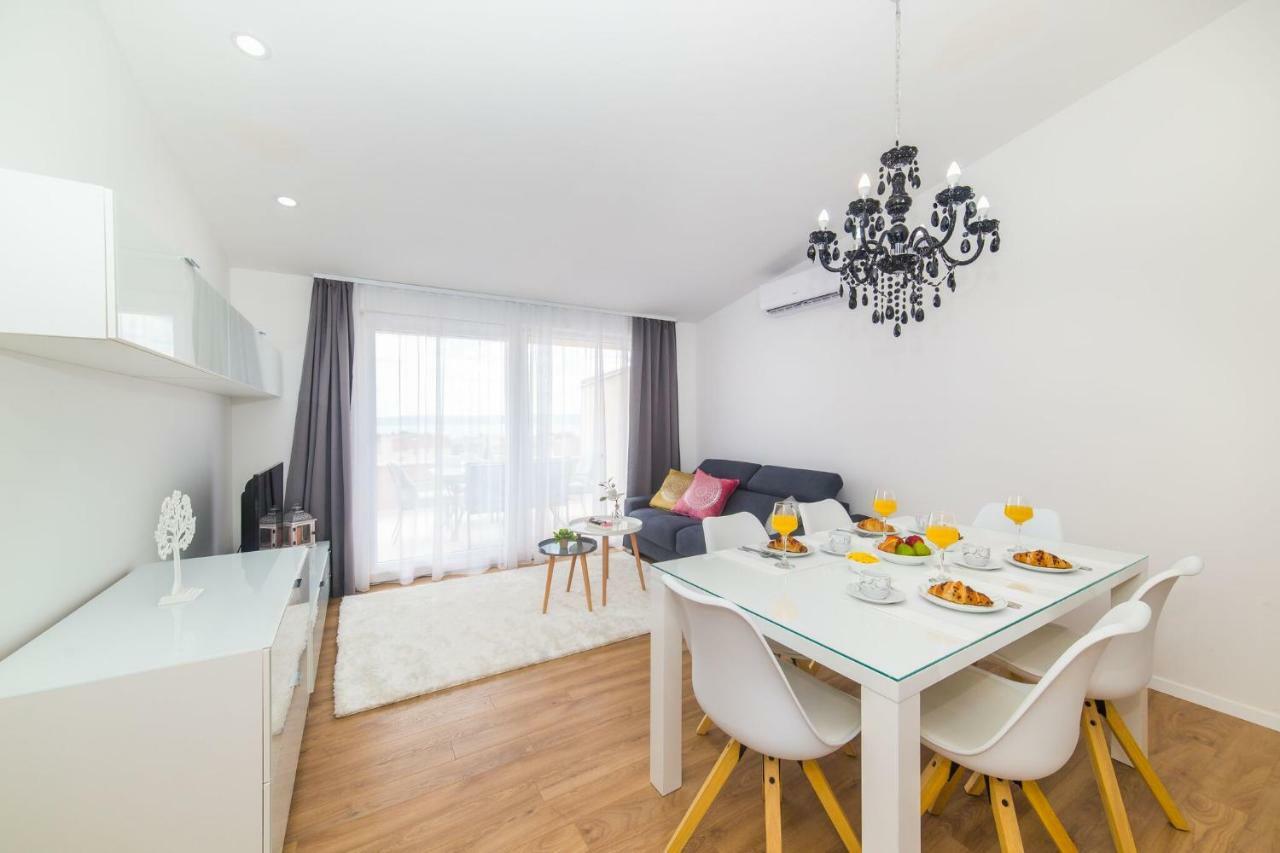 Apartmani Ana Kaštela Buitenkant foto