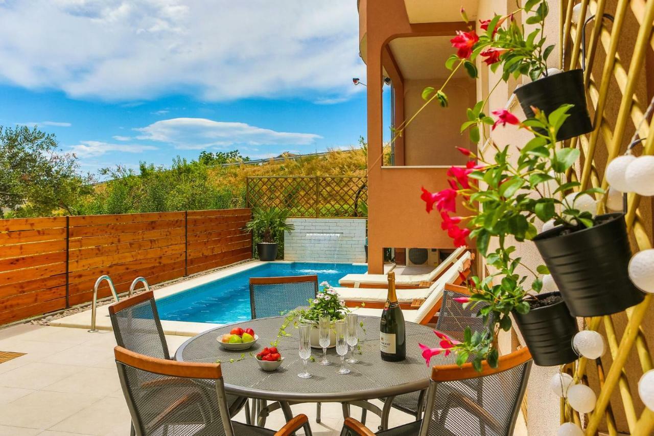 Apartmani Ana Kaštela Buitenkant foto