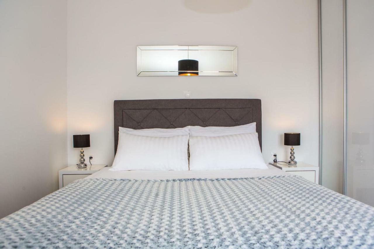 Apartmani Ana Kaštela Buitenkant foto